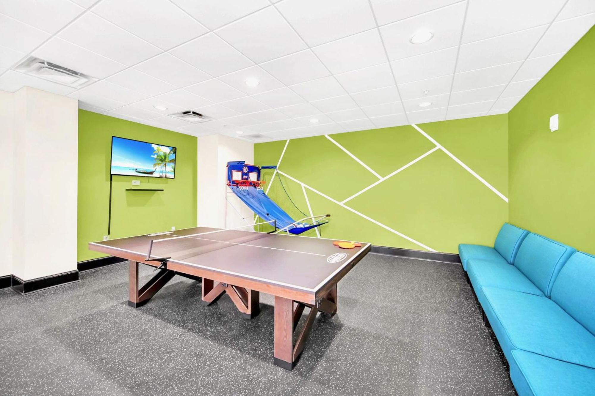Bright Condo - 2Br With Pool & Hot Tub, Near Disney! 奥兰多 外观 照片
