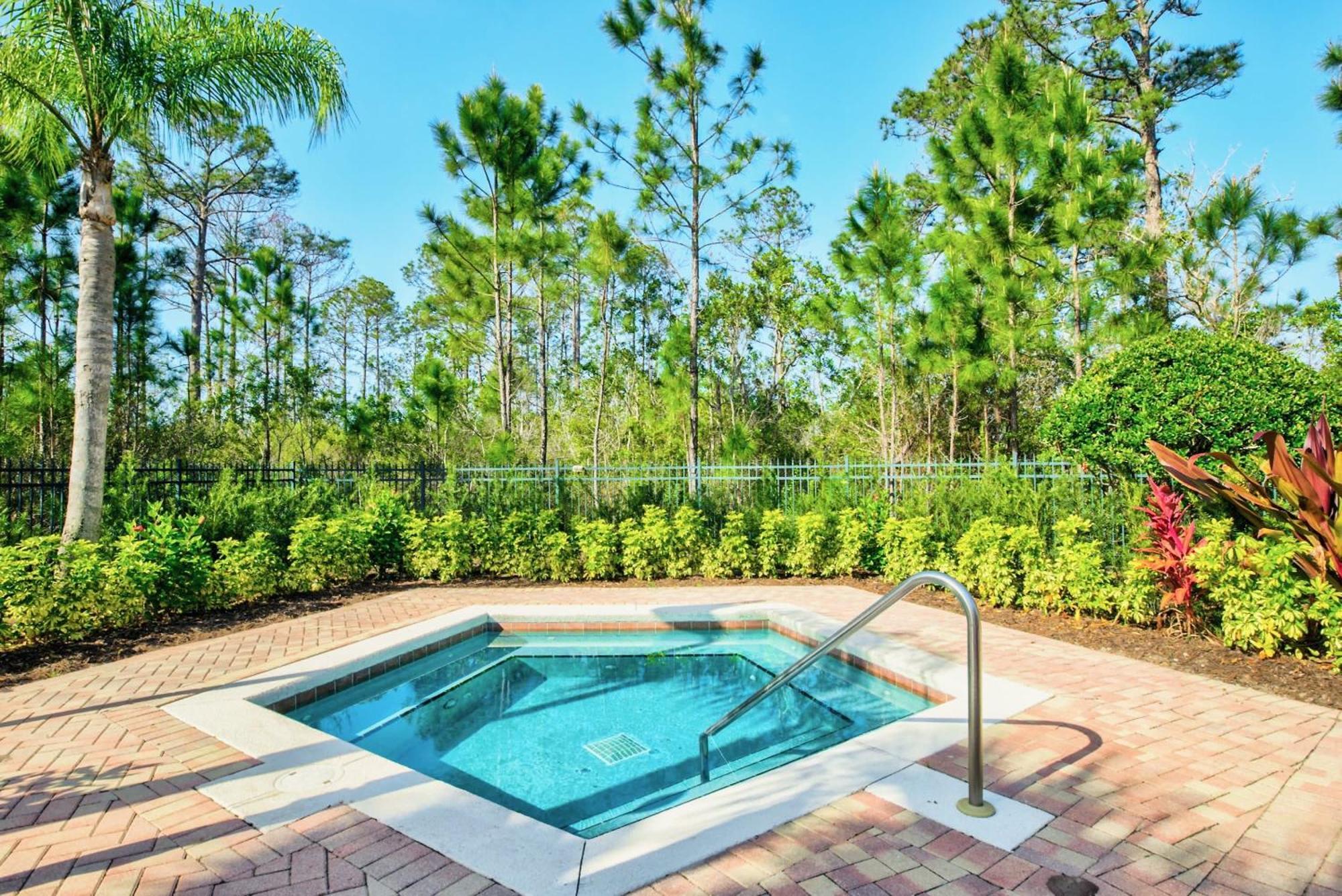 Bright Condo - 2Br With Pool & Hot Tub, Near Disney! 奥兰多 外观 照片