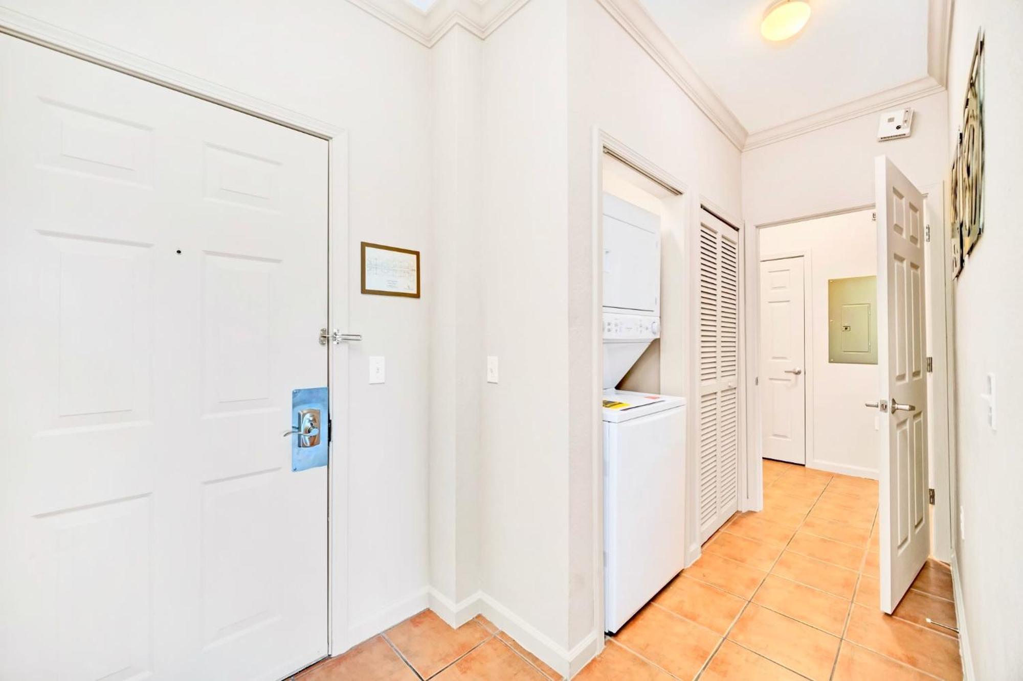 Bright Condo - 2Br With Pool & Hot Tub, Near Disney! 奥兰多 外观 照片
