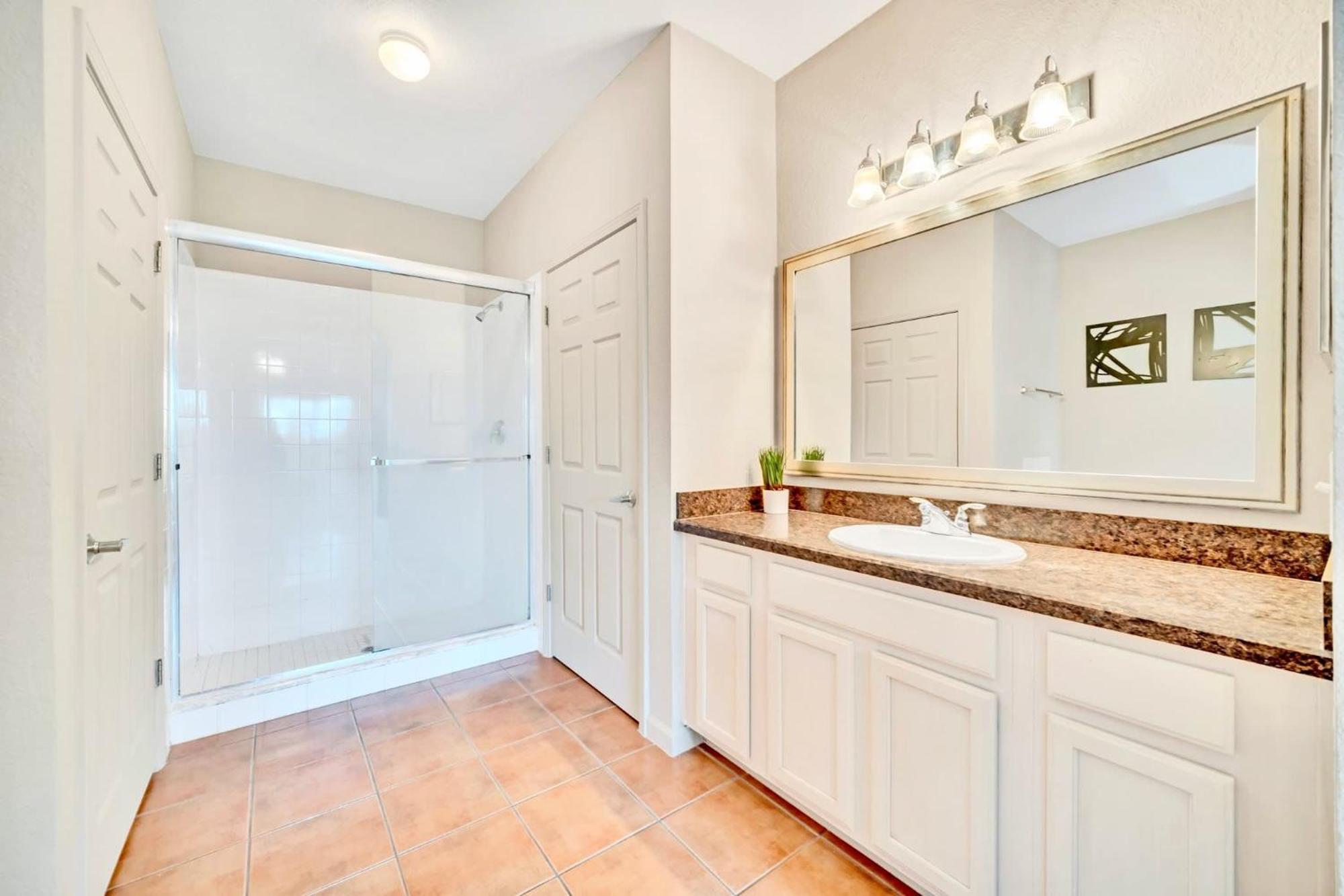 Bright Condo - 2Br With Pool & Hot Tub, Near Disney! 奥兰多 外观 照片